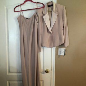 Evening wear, gown